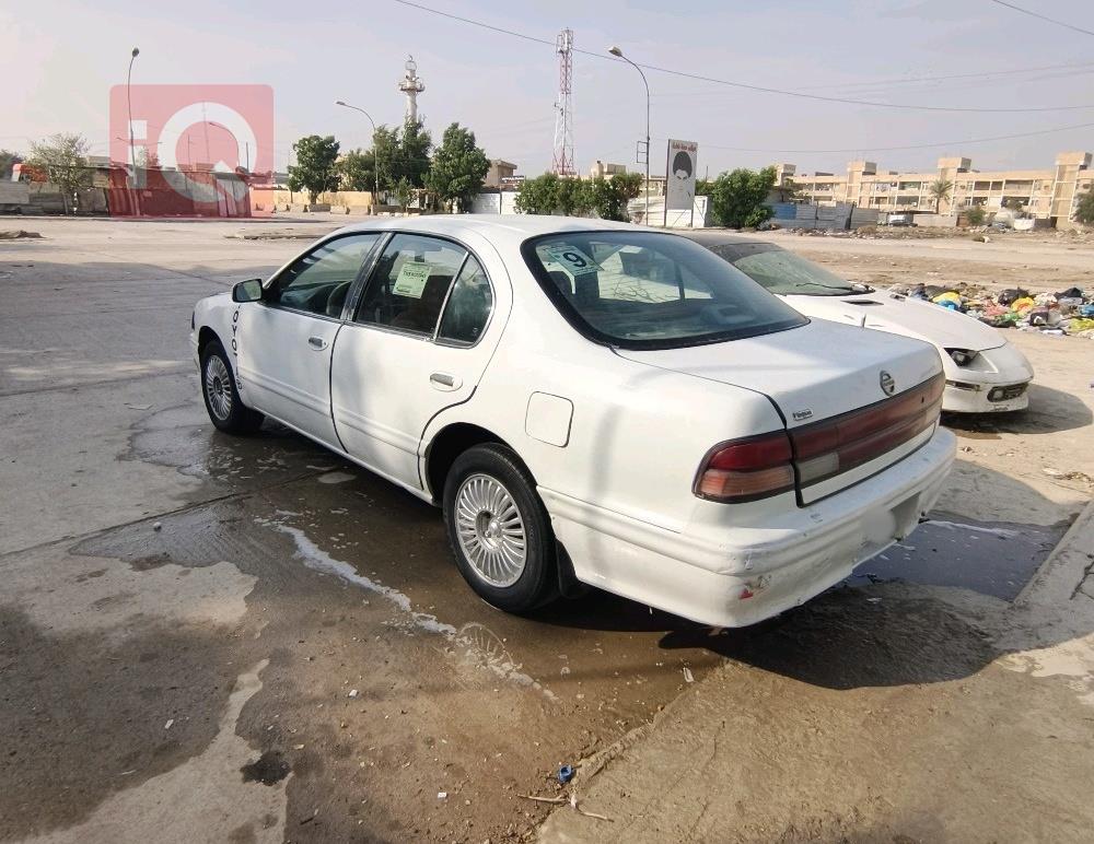 نيسان ماكسيما